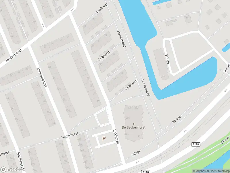 Ambulance met grote spoed naar de Lokhorst in Rotterdam
