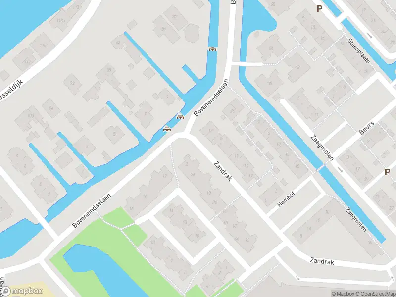Ambulance met grote spoed naar de Zandrak in Krimpen aan den IJssel