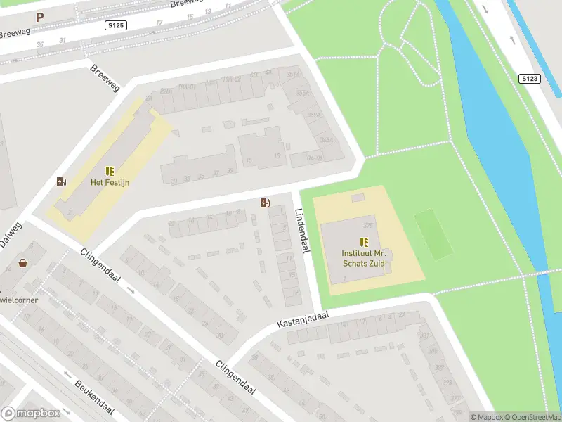 Ambulance met gepaste spoed naar de Lindendaal in Rotterdam