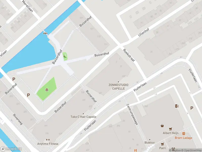 Ambulance met grote spoed naar de Buizerdhof in Capelle aan den IJssel