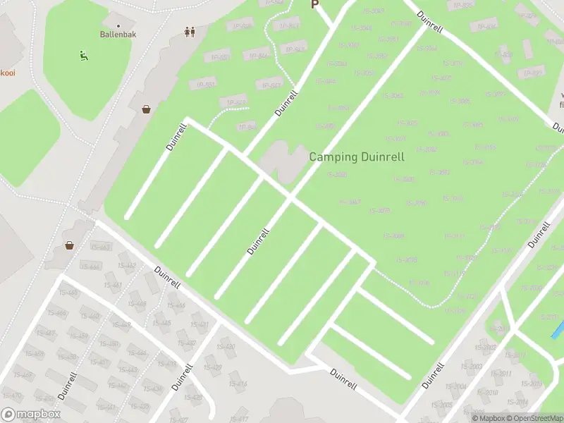 Ambulance met grote spoed naar de Duinrell in Wassenaar