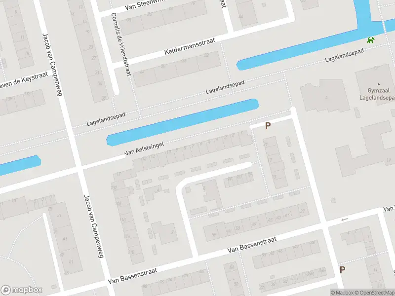 Ambulance met grote spoed naar de Van Aelstsingel in Rotterdam