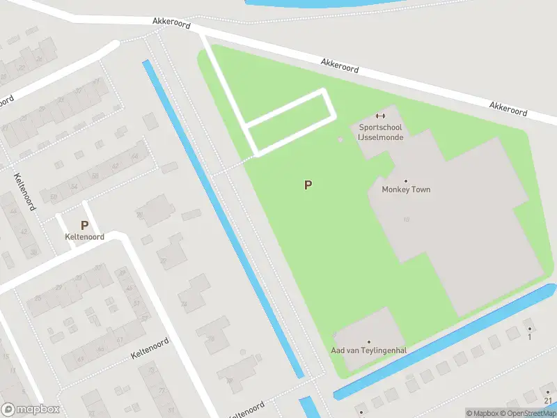 Brandweer met grote spoed naar de Akkeroord in Rotterdam vanwege voertuigbrand