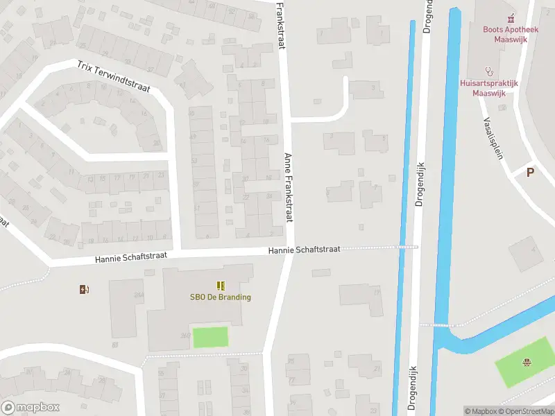 Ambulance met gepaste spoed naar de Anne Frankstraat in Spijkenisse