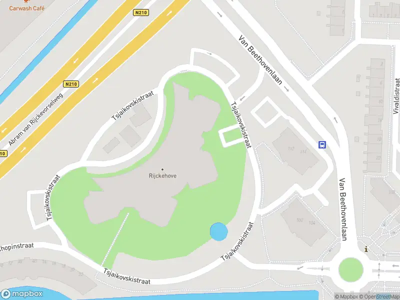 Ambulance met gepaste spoed naar de Tsjaikovskistraat in Capelle aan den IJssel