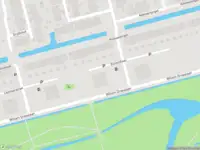 Ambulance met gepaste spoed naar de Pelikaansingel in Delft