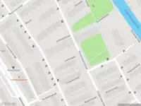 Ambulance met grote spoed naar de Hoogenwaardstraat in Rotterdam