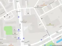 Ambulance met grote spoed naar de Molenvliet in Rotterdam