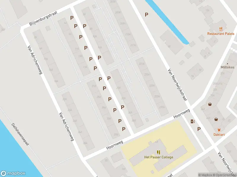 Ambulance met grote spoed naar de Patijnstraat in Rotterdam