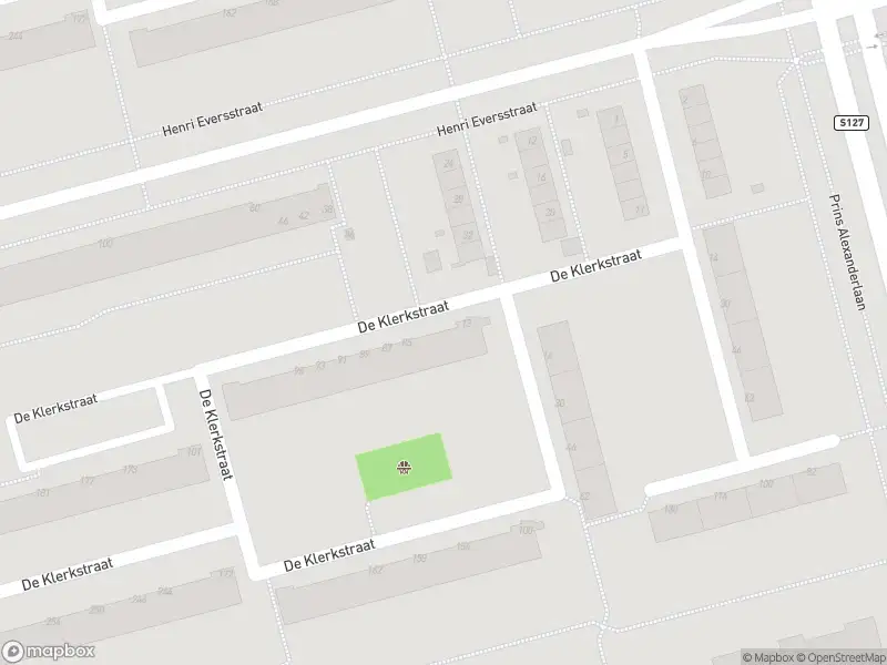 Ambulance met grote spoed naar de De Klerkstraat in Rotterdam