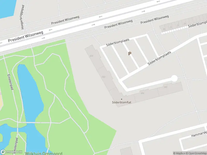Ambulance met grote spoed naar de Söderblomplaats in Rotterdam