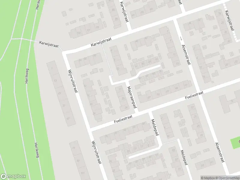 Ambulance met gepaste spoed naar de Majoraanpad in Hoogvliet Rotterdam