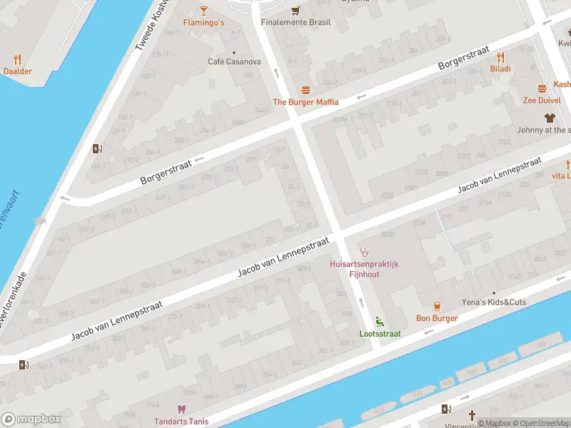 Ambulance met grote spoed naar de Lootsstraat in Amsterdam