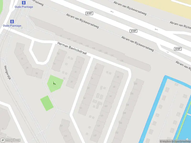 Ambulance met gepaste spoed naar de Herman Bavinckstraat in Rotterdam