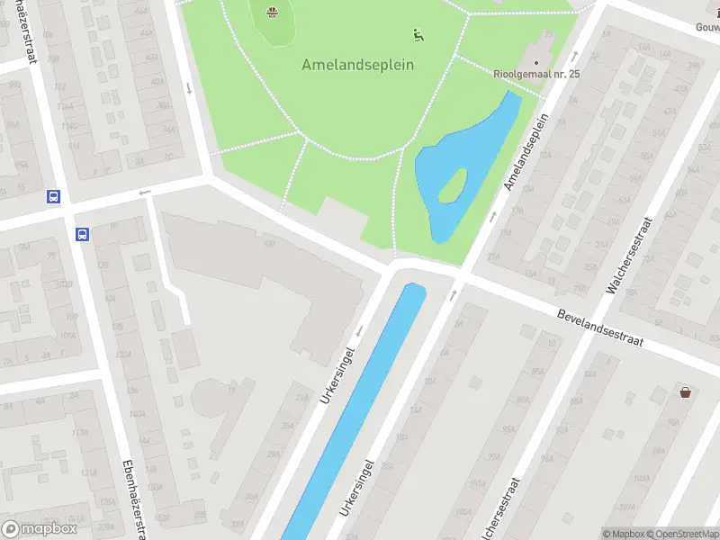 Ambulance met gepaste spoed naar de Bevelandsestraat in Rotterdam