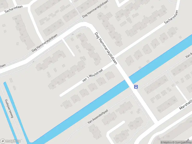 Besteld ambulance vervoer naar de Van 't Woutstraat in Hellevoetsluis