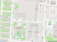 Ambulance met gepaste spoed naar de Peelstraat in Amsterdam