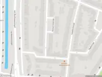 Ambulance met gepaste spoed naar de Richard Holstraat in Vlaardingen