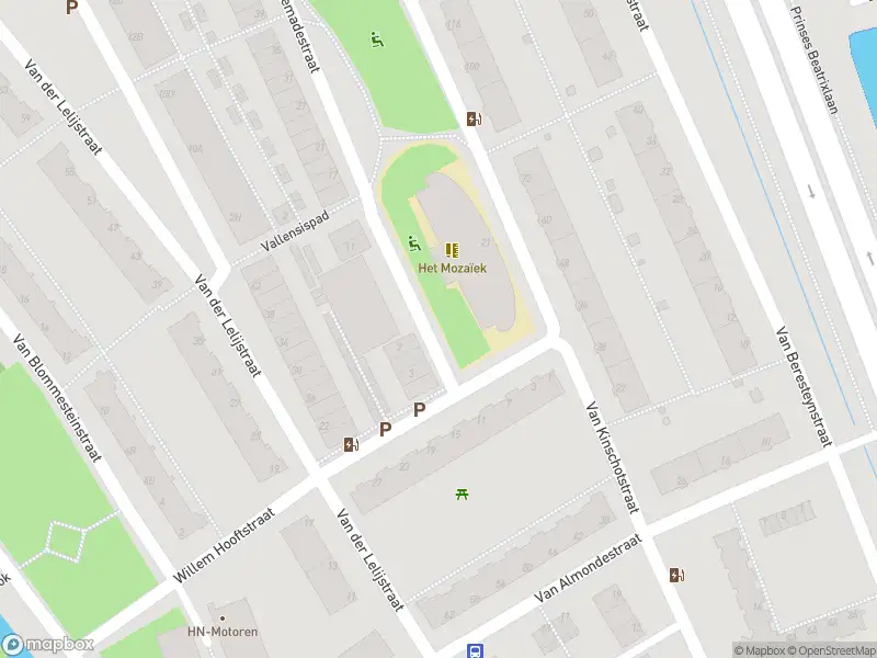 Ambulance met grote spoed naar de Van Alkemadestraat in Delft