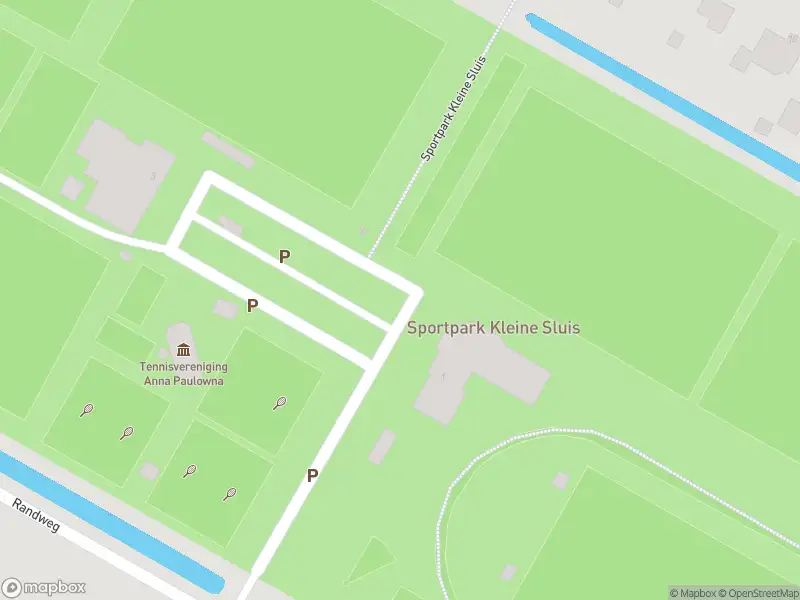 Ambulance met gepaste spoed naar de Sportpark Kleine Sluis in Anna Paulowna