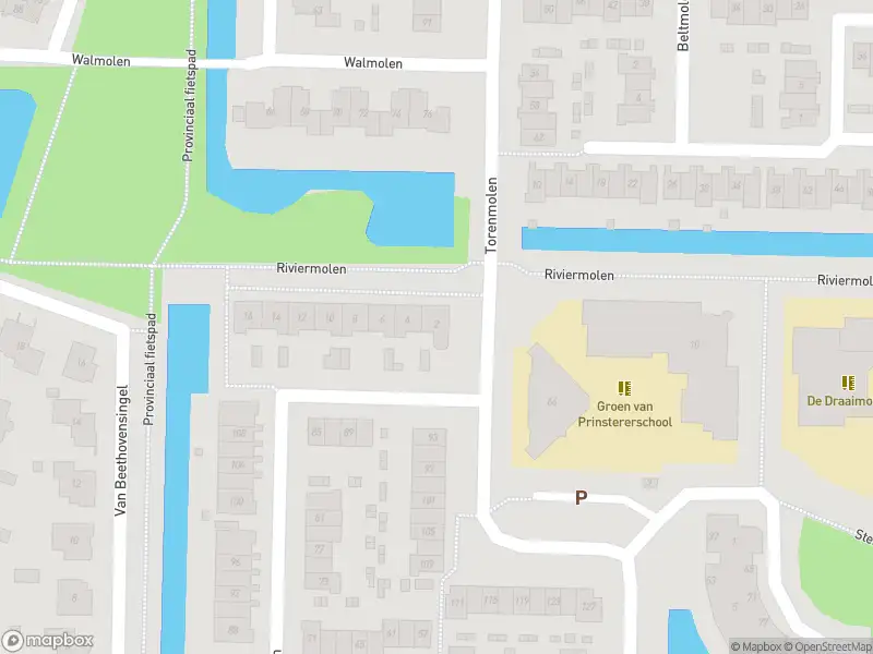 Ambulance met grote spoed naar de Riviermolen in Barendrecht