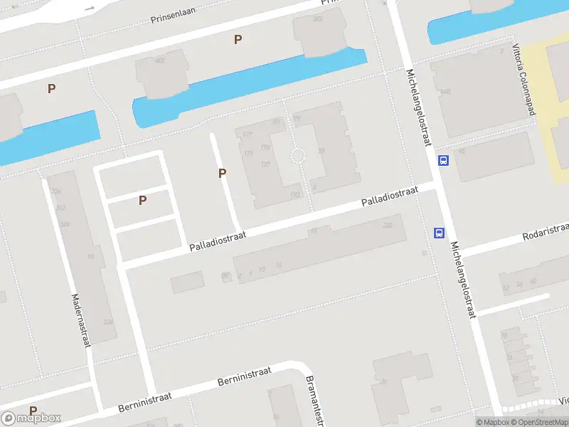 Ambulance met gepaste spoed naar de Palladiostraat in Rotterdam