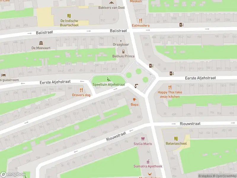 Ambulance met grote spoed naar de Riouwstraat in Amsterdam