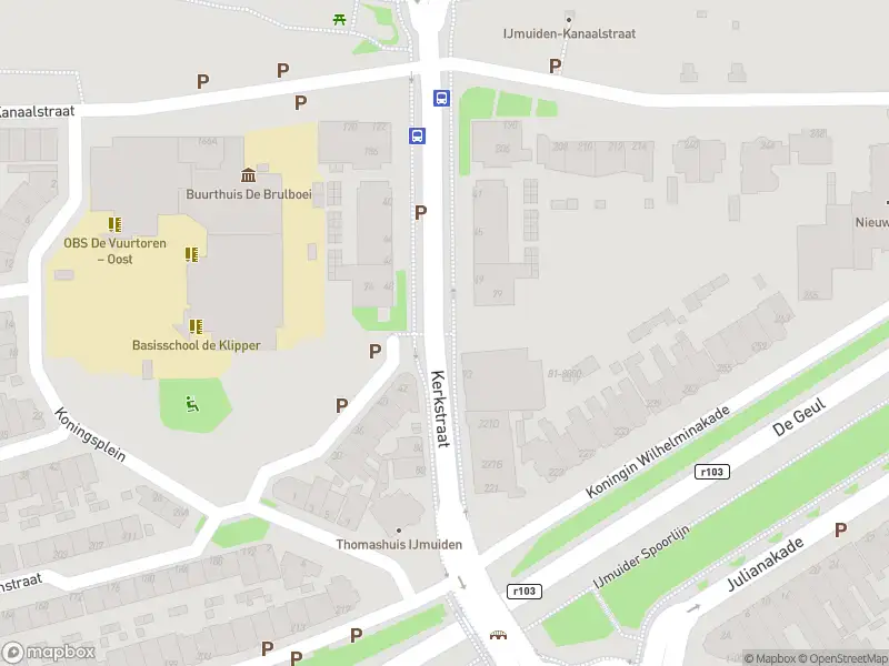 Ambulance met grote spoed naar de Kerkstraat in IJmuiden