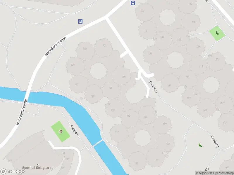 Ambulance met grote spoed naar de Cauberg in Capelle aan den IJssel