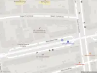 Ambulance met grote spoed naar de Mathenesserlaan in Rotterdam