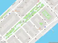 Ambulance met gepaste spoed naar de Van der Takstraat in Rotterdam