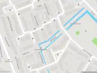 Ambulance met gepaste spoed naar de Nellie Bodenheimpad in Leiden