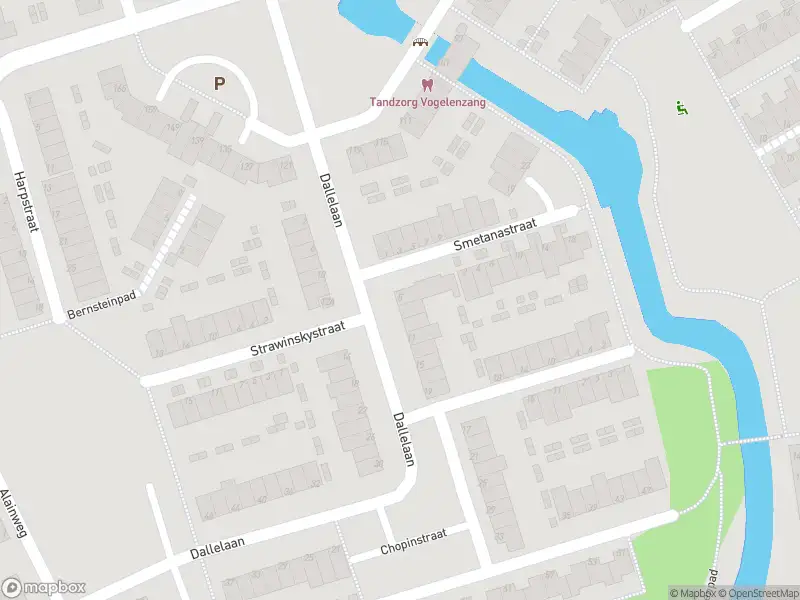 Ambulance met grote spoed naar de Dallelaan in Spijkenisse