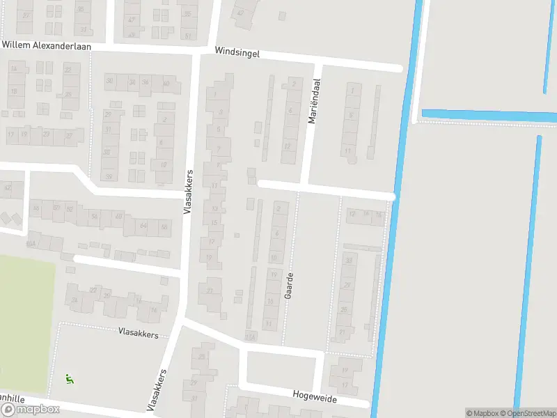 112 melding Brandweer met grote spoed naar de Langeweer in Westmaas vanwege waarnemen gaslucht