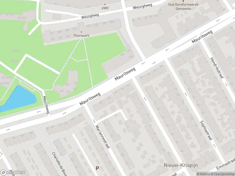 Ambulance met grote spoed naar de Mauritsweg in Dordrecht