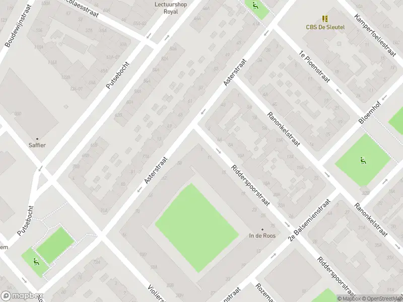 Ambulance met grote spoed naar de Ridderspoorstraat in Rotterdam