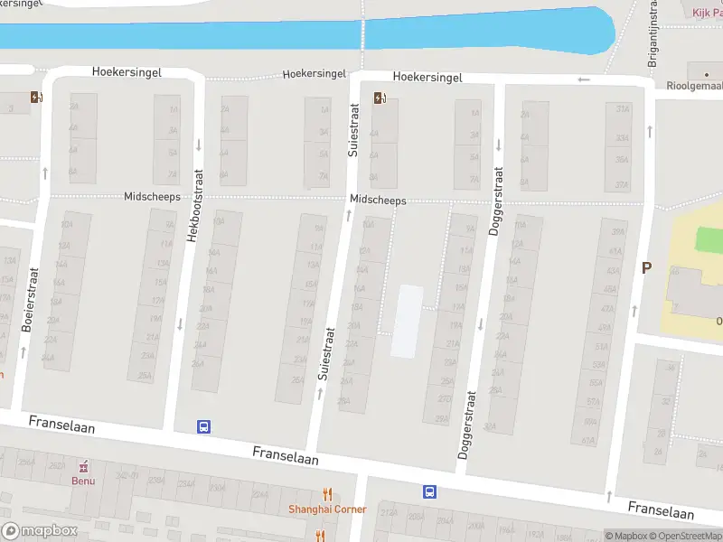 Ambulance met gepaste spoed naar de Suiestraat in Rotterdam