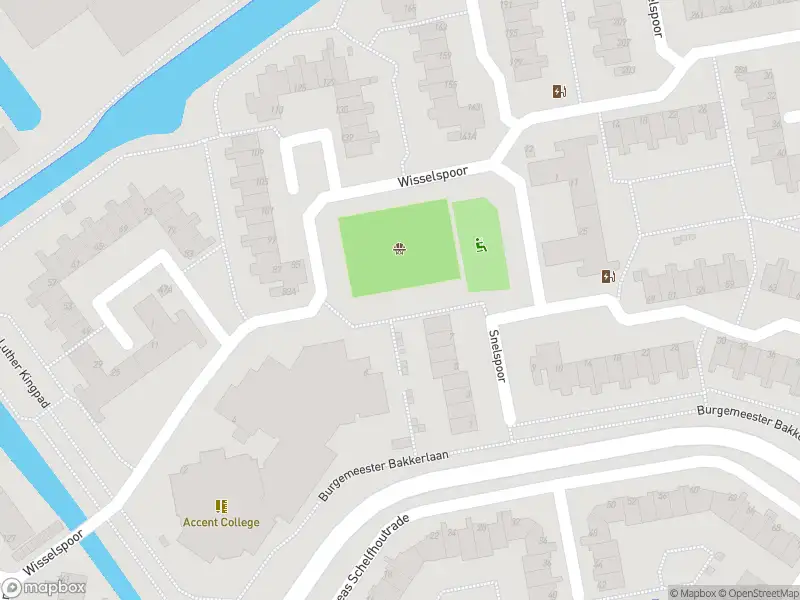 Ambulance met grote spoed naar de Wisselspoor in Capelle aan den IJssel
