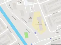 Brandweer met grote spoed naar de Salsastraat in Almere vanwege gebouwbrand