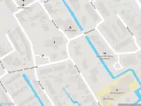 Ambulance met gepaste spoed naar de Kerklaan in Streefkerk
