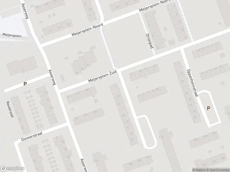 Ambulance met grote spoed naar de Naberstraat in Rotterdam