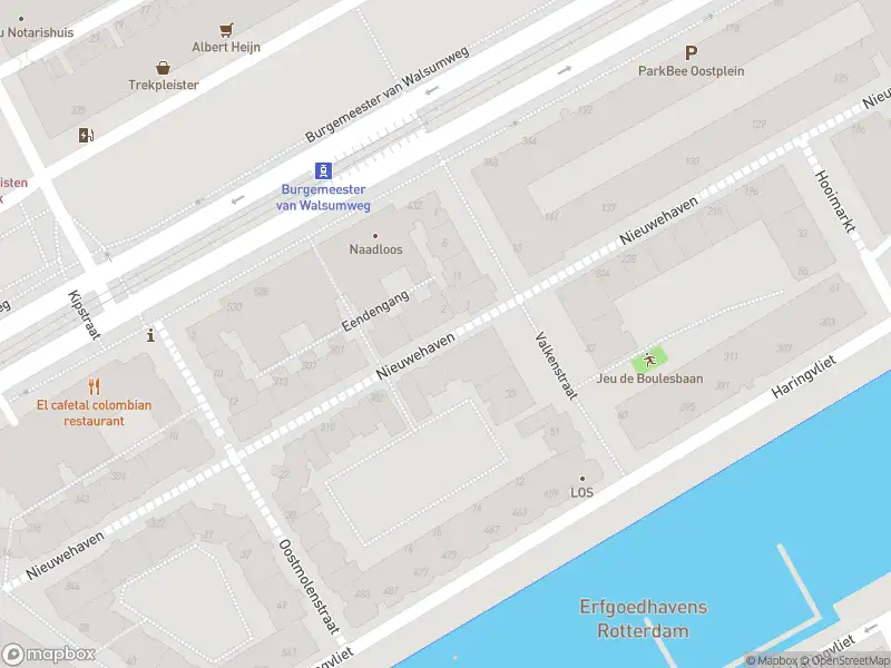 Ambulance met grote spoed naar de Nieuwehaven in Rotterdam