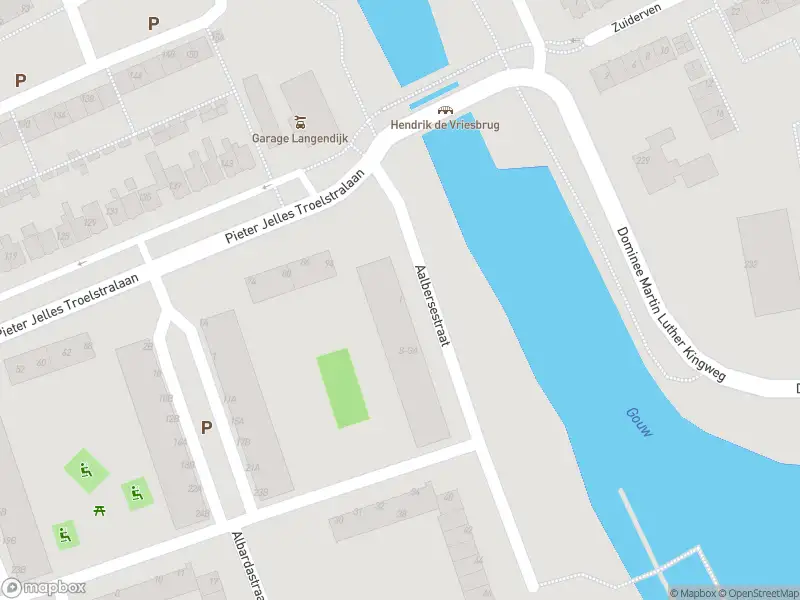 Ambulance met gepaste spoed naar de Aalbersestraat in Zaandam