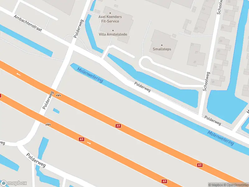 Ambulance met gepaste spoed naar de Polderweg in Ouderkerk aan de Amstel