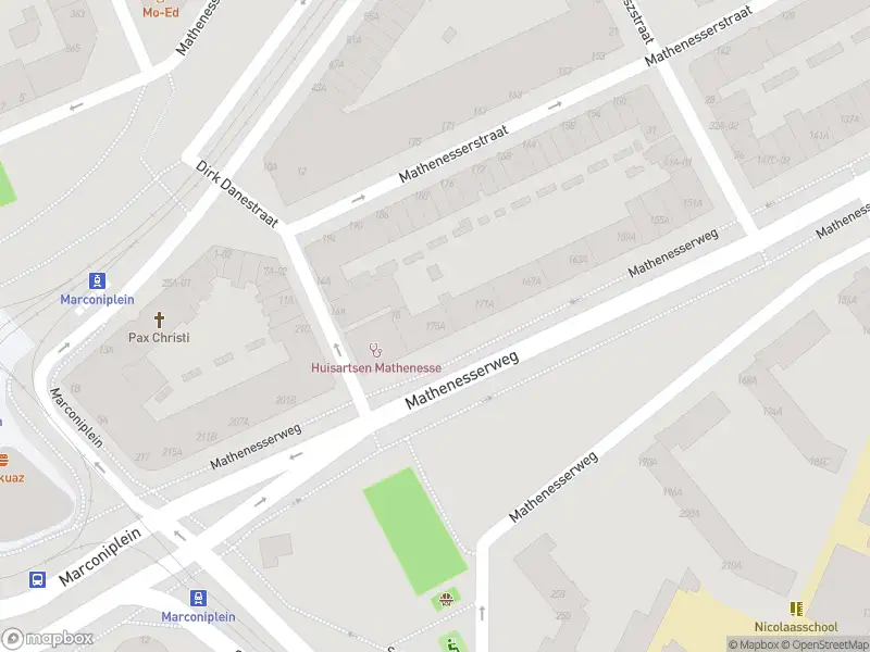 Ambulance met grote spoed naar de Mathenesserweg in Rotterdam