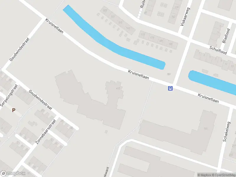 Ambulance met gepaste spoed naar de Kruisnetlaan in Hoogvliet Rotterdam