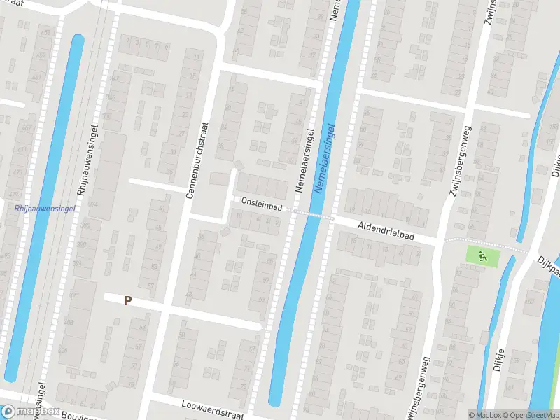 Ambulance met gepaste spoed naar de Onsteinpad in Rotterdam