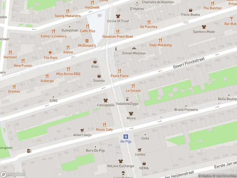 Ambulance met gepaste spoed naar de Hoogoorddreef in Amsterdam