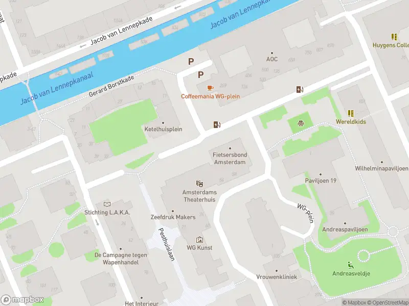 Ambulance met grote spoed naar de Ketelhuisplein in Amsterdam