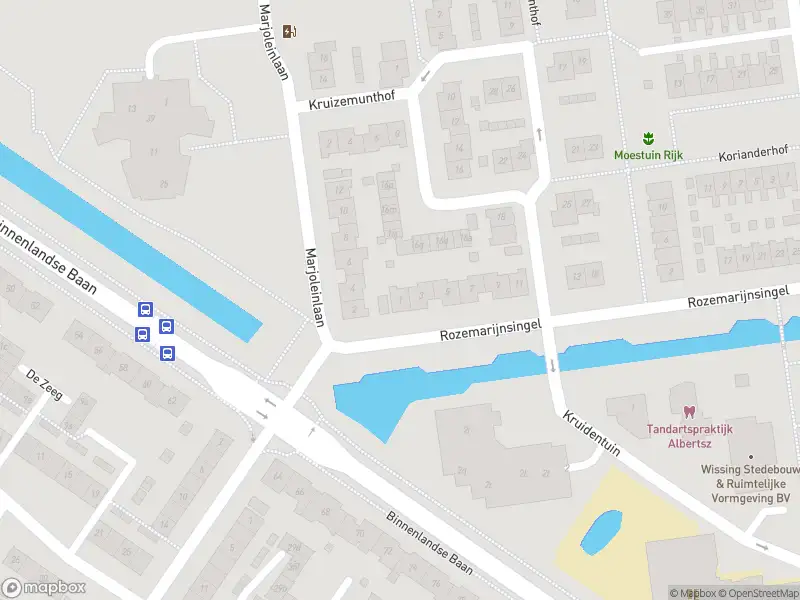 Ambulance met gepaste spoed naar de Rozemarijnsingel in Barendrecht